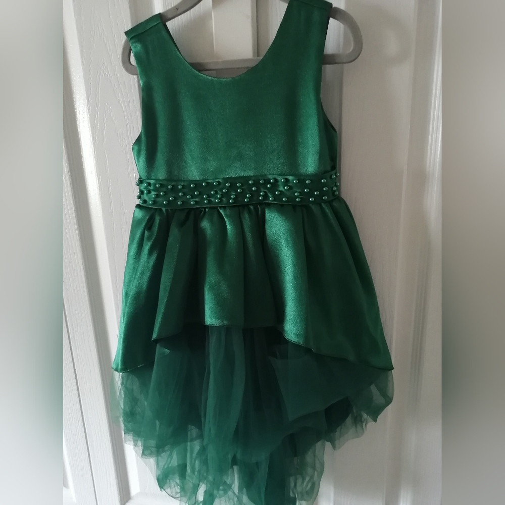 Stunning Emerald Green Gown